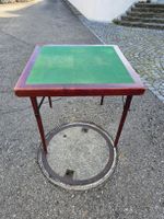Klassischer Klapptisch mit grünem Filz - Vintage Look!