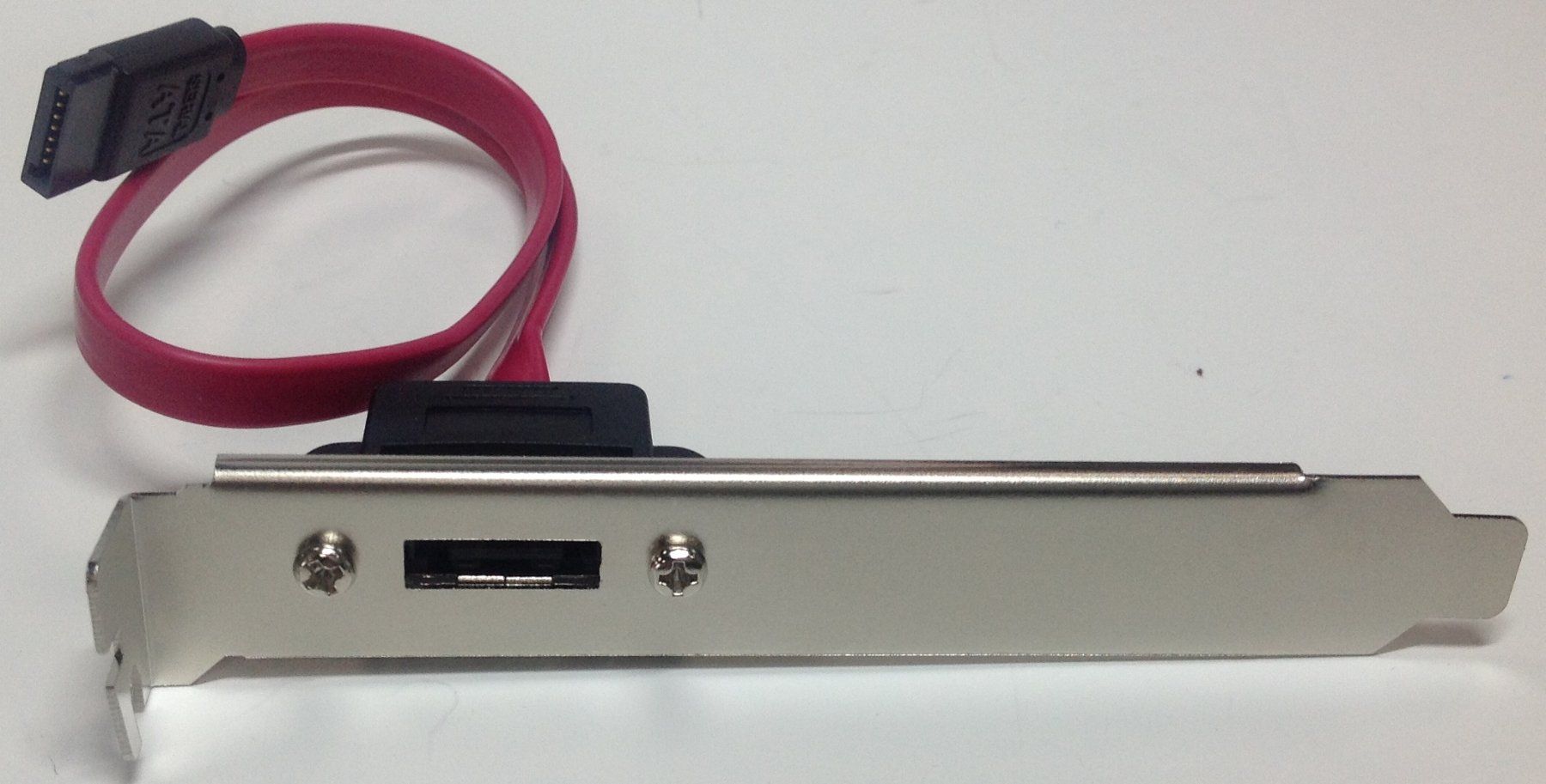 Unità & Adattatore: Value eSATA2 Bracket 1Port mit SATA Adapterkabel 30cm – Nuovo (secondo la descrizione) da Reinach AG venduto da RiesenServicesGmbH