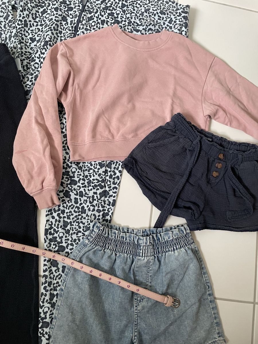 Lotti & Set di vestiti: Kleiderpaket Mädchen 140 – Usato da Siebnen venduto da Starlauf 2