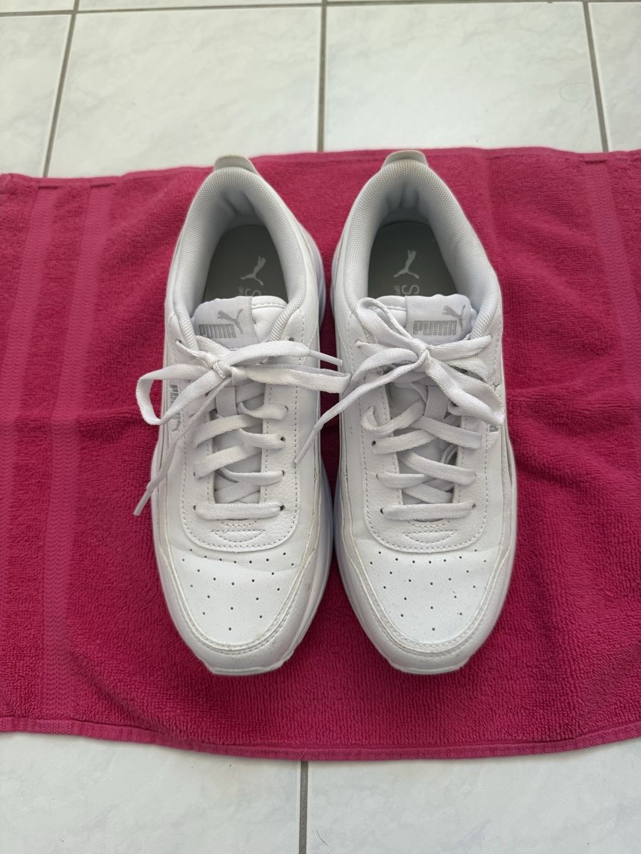 Puma Scarpe da donna: Damen schuhe Puma Gr.38.5 – Usato da Pfungen venduto da Outlet64