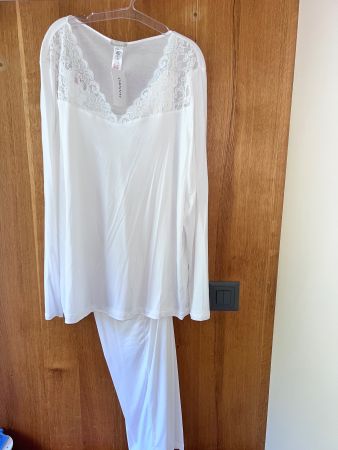 Pyjama HANRO L neu