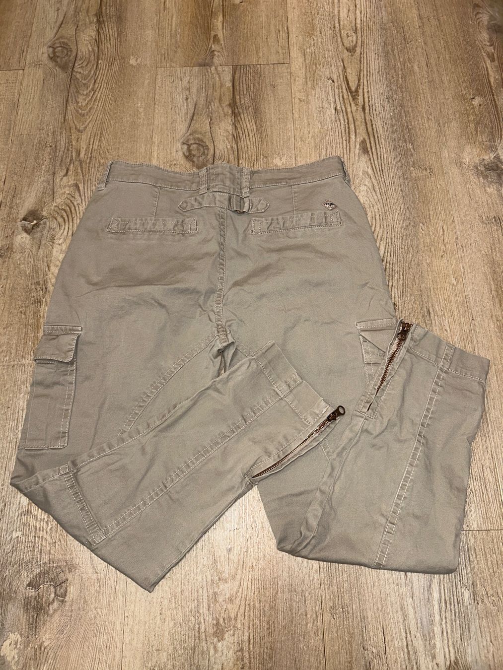 Pantalons: Frühlings-Cargohose – D'occasion à Heiligkreuz (Mels) par ale_x2d5 1
