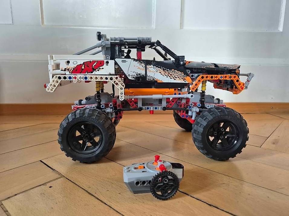 Kit di costruzioni: LEGO Technics - 9398 - 4x4 Offroader – Usato da Regensdorf venduto da Boeni2 2