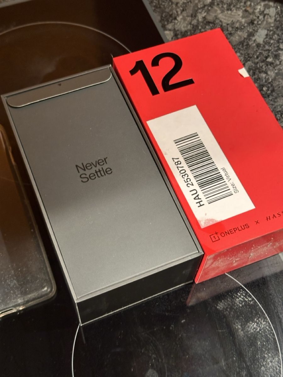 OnePlus Telefoni cellulari / Smartphones: oneplus 12 – Usato da Langwies venduto da nik_c2pk 3