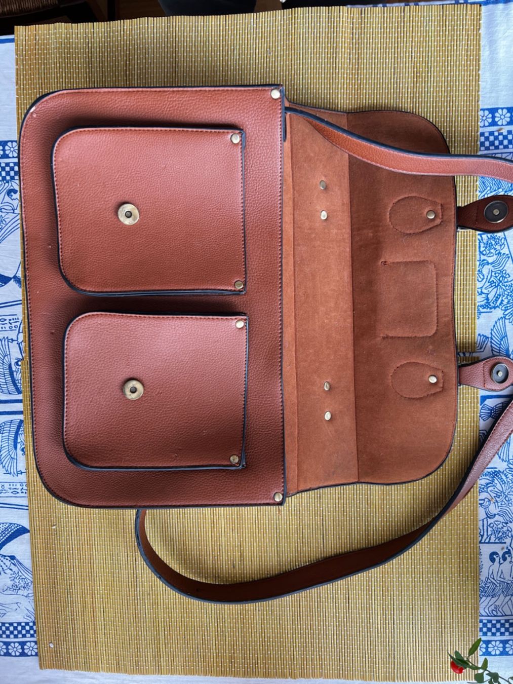 Taschen: A new bag 100% leather – Neu (gemäss Beschreibung) aus Genève von tertasse 1