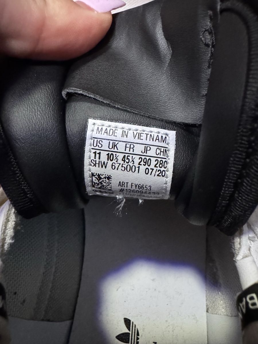 Adidas Scarpe da uomo: Adidas Schuhe, weiss, Grösse 44,5 – Usato da Bülach venduto da _milziv 1