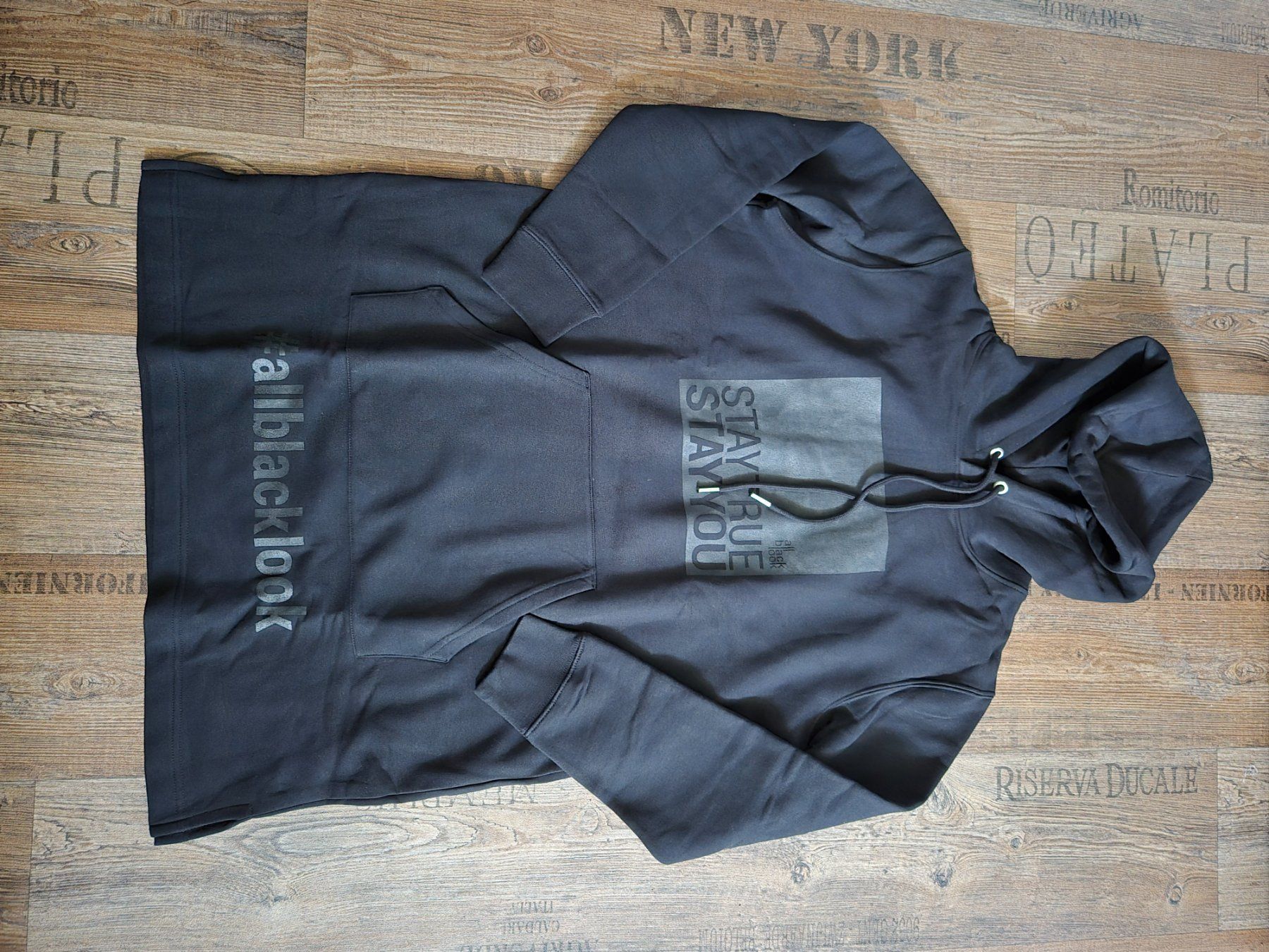 Maglioni & Felpe: Loong Hoodie Grösse L – Nuovo (secondo la descrizione) da Leuggern venduto da MonaM90