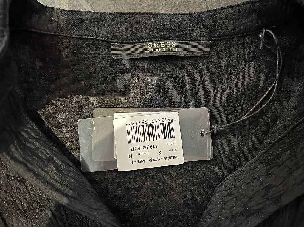 Kleider: Guess Kleid Neu mit Etikett – Gebraucht aus Ebmatingen von N.Bu 4
