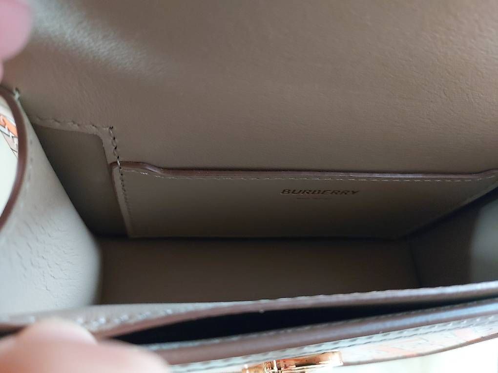 Burberry Sacs femmes: Burberry, Gürteltasche – D'occasion à Herrliberg par jen_h52z 2