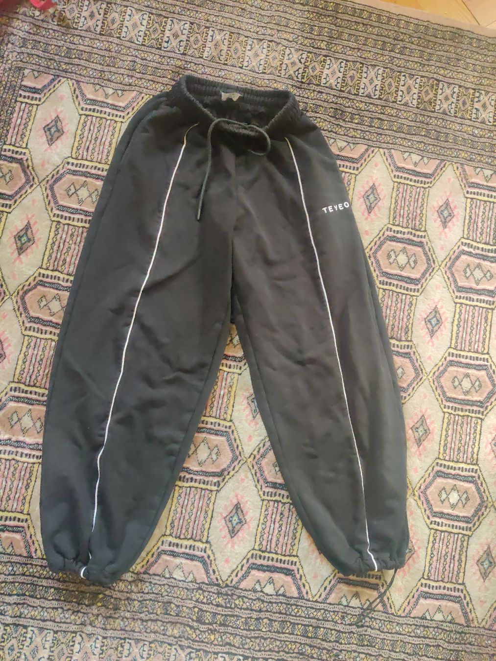Teveo Pantaloni: Teveo jogger XXS – Usato da Riehen venduto da Milllivanilli