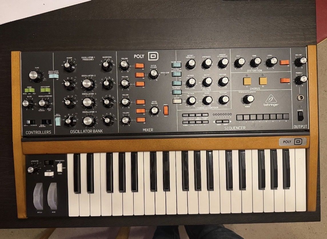 Behringer Musikinstrumente: Behringer Poly D – Gebraucht aus Zürich von max_2hhs