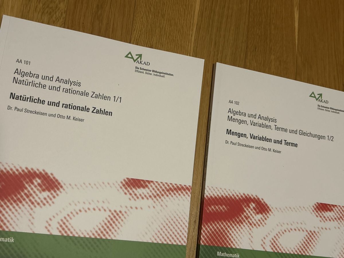 Libri: AKAD Lehrmittel Mathematik – Nuovo (secondo la descrizione) da Hunzenschwil venduto da happy07201 1