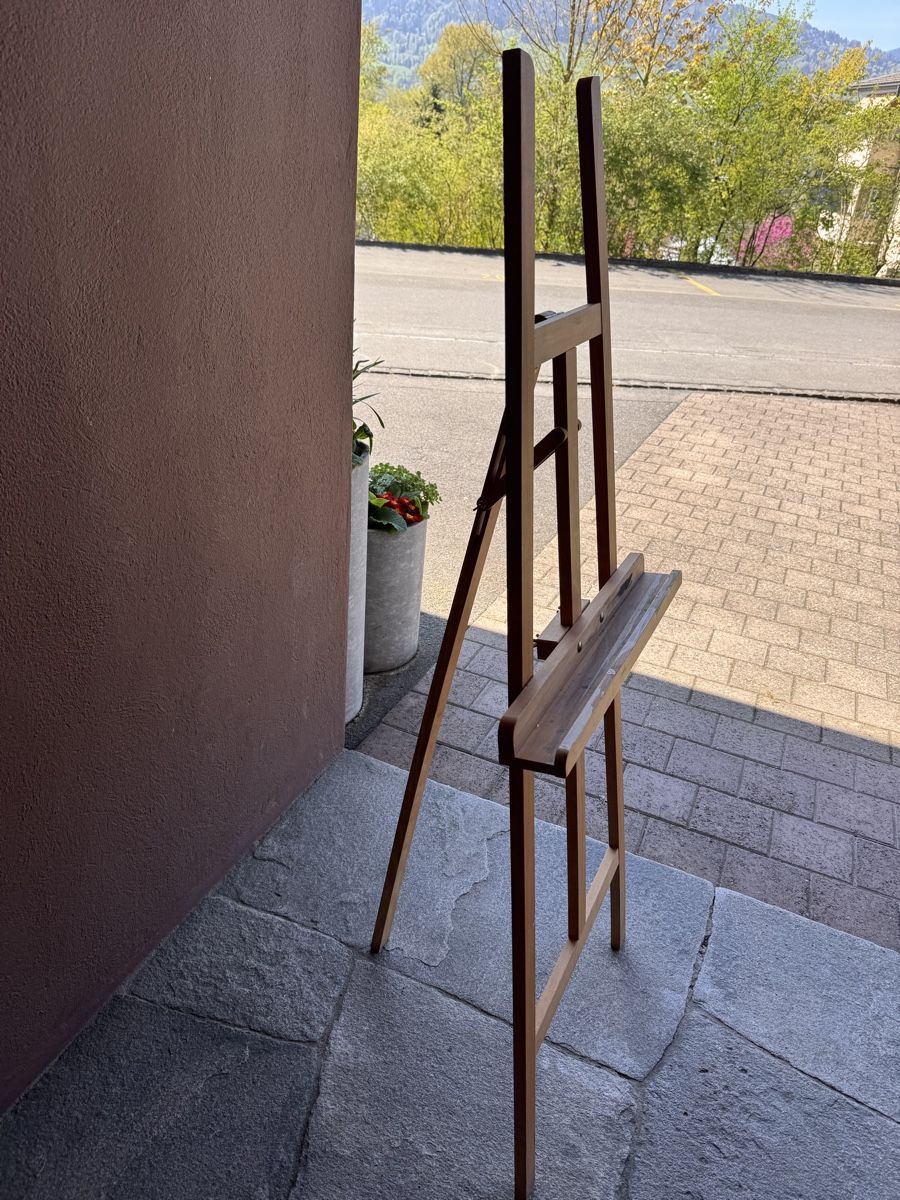 Cavalletti: Holz Staffelei – Usato da Luzern venduto da Hdraksy 2