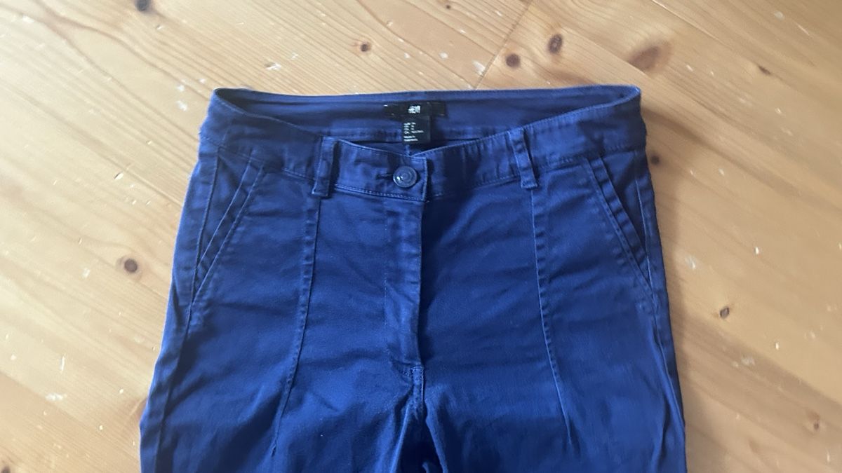 Pantaloni: H&M Hose, Gr. 36, dunkelblau – Usato da Frenkendorf venduto da ana_h7dx 4