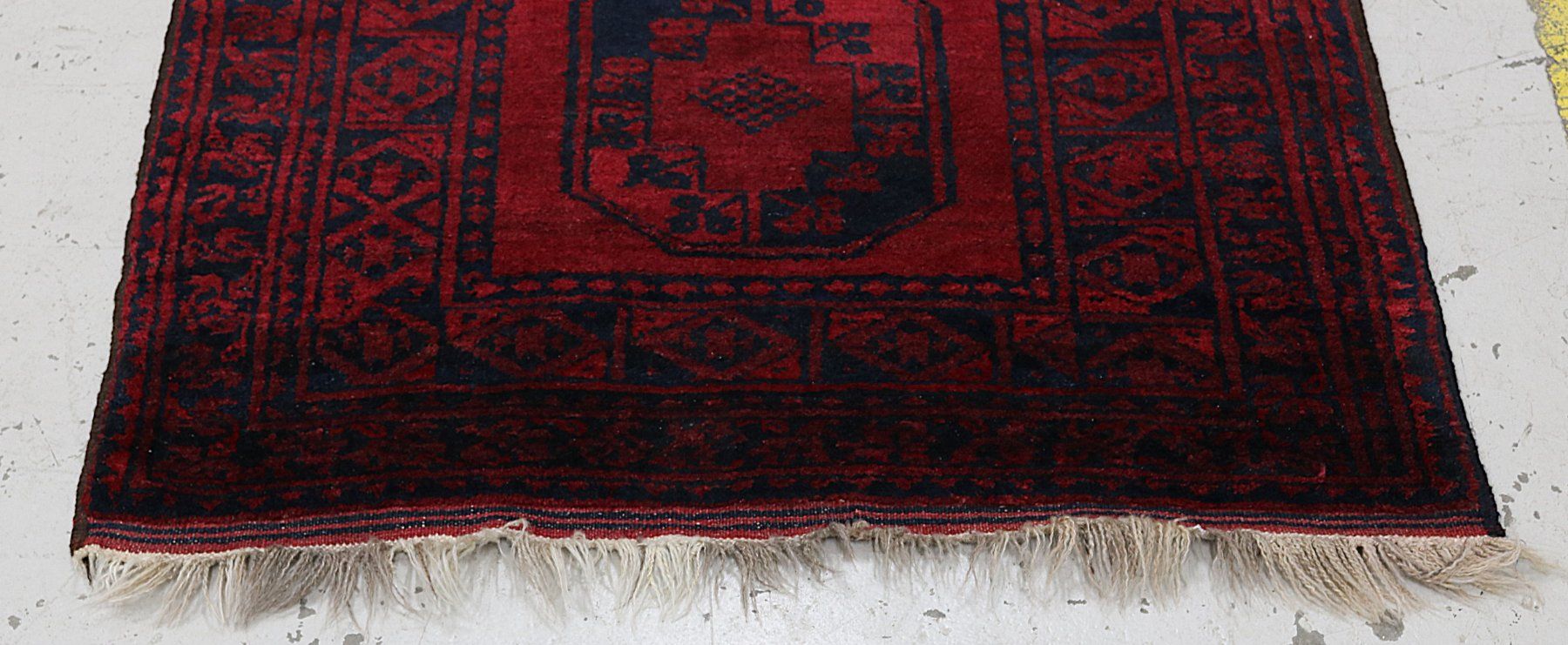 Tappeti: Teppich in Rot-/Schwarztöne – Usato da Volketswil venduto da brockipfannenstil 1