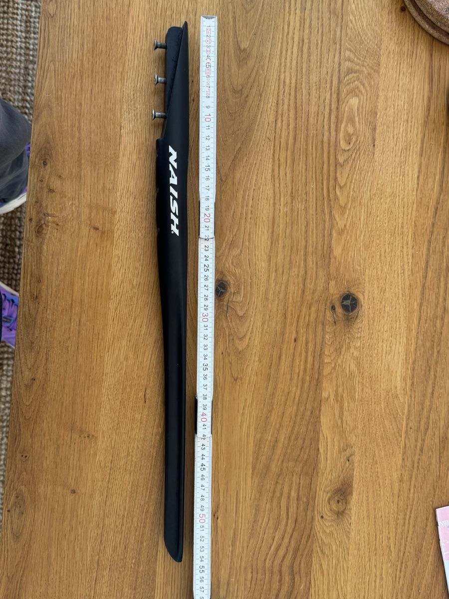 Naish Tavole da surf e di nuoto: Naish legacy fuselage 55cm – Usato da Fribourg venduto da jay_7mnw