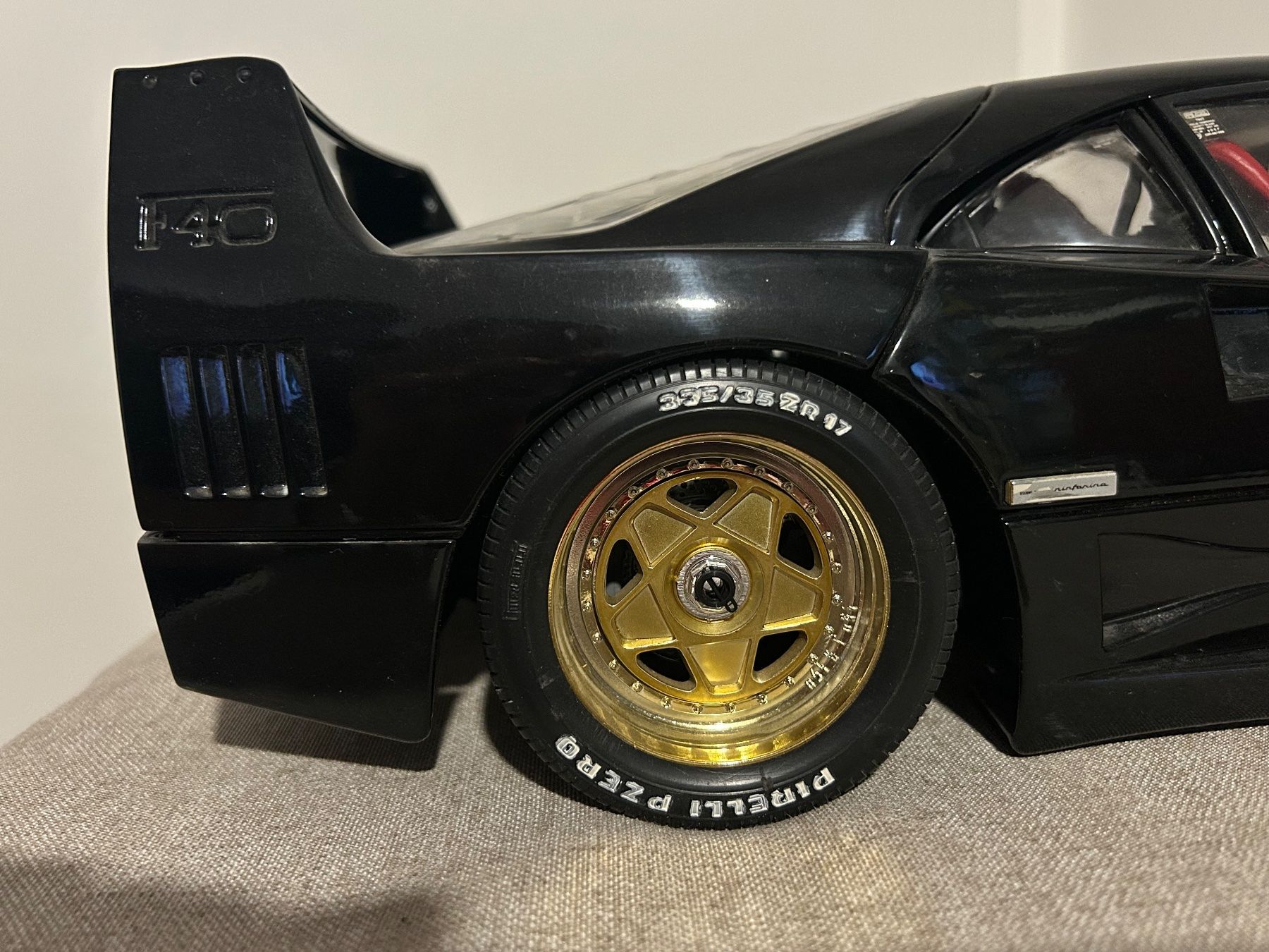 Pocher Modellautos: Ferrari F40 1:8 Pocher – Gebraucht aus Jongny von Christopher7 2