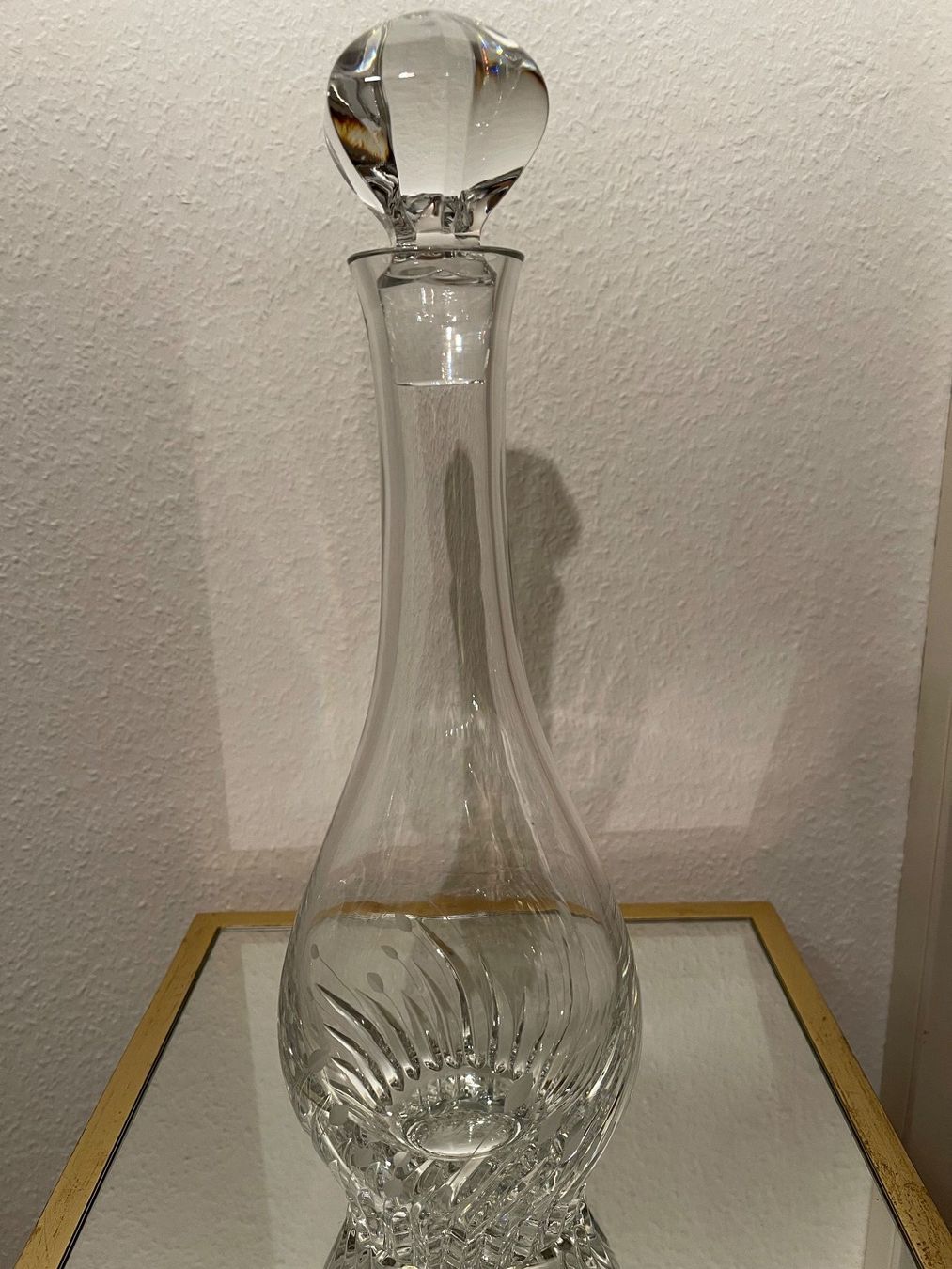 Karaffen: Elegante Kristall Karaffe mit Stopfen – Neu (gemäss Beschreibung) aus Basel von SirJames01