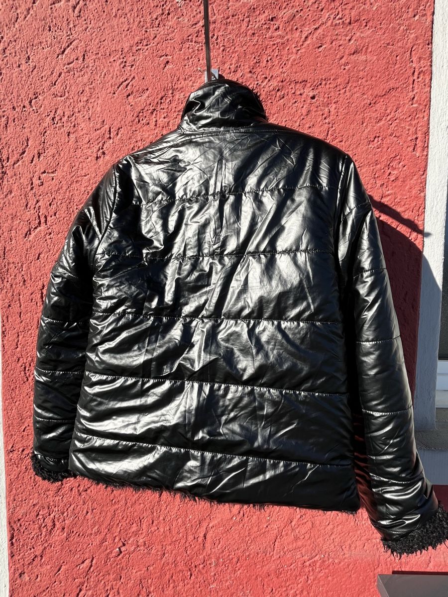 Giacche: Cuschelige Wendeweste / Reversible Jacke Schwarz (Gr. S) – Usato da Zürich venduto da Hypera 1