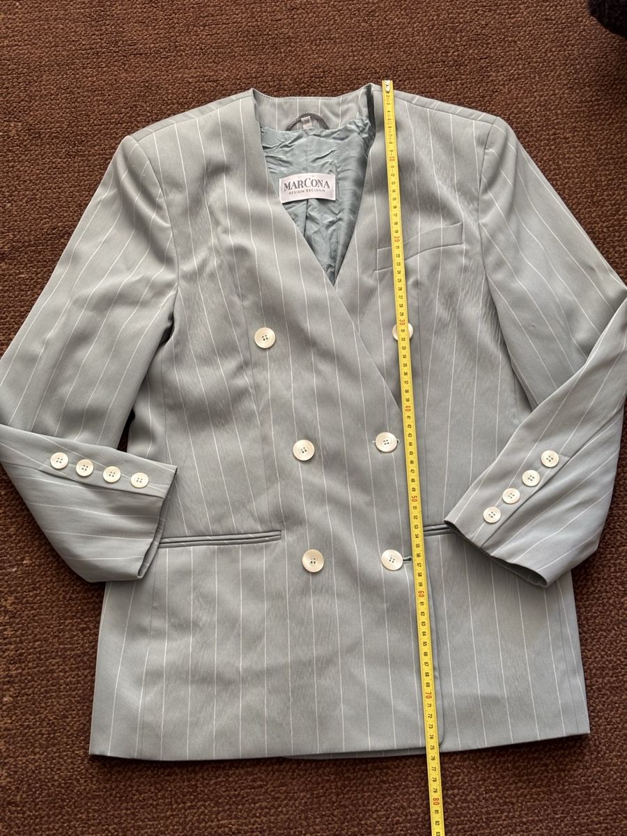 Completi: Suit – Nuovo (secondo la descrizione) da Genève venduto da Second_Hand_Ch