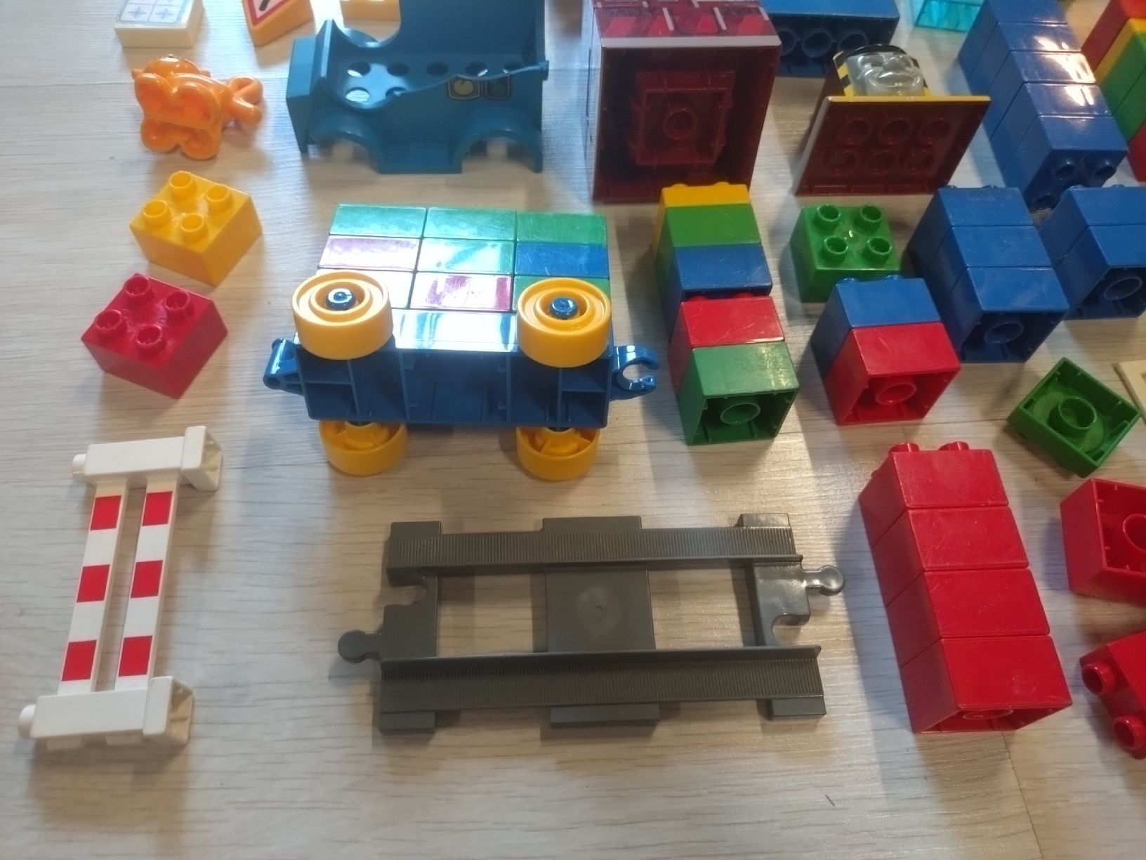 Lego Kit di costruzioni: Lot Duplo Unico Thomas the train  – Usato da Farvagny-le-Grand venduto da LaCaverne 2