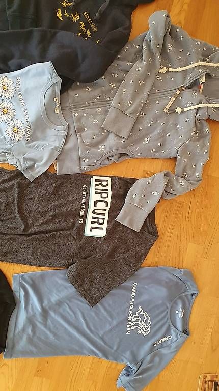 Lotti & Set di vestiti: Grosses Kleiderset Mädchen Grösse S – Usato da Niederwangen b. Bern venduto da thurncaro 4