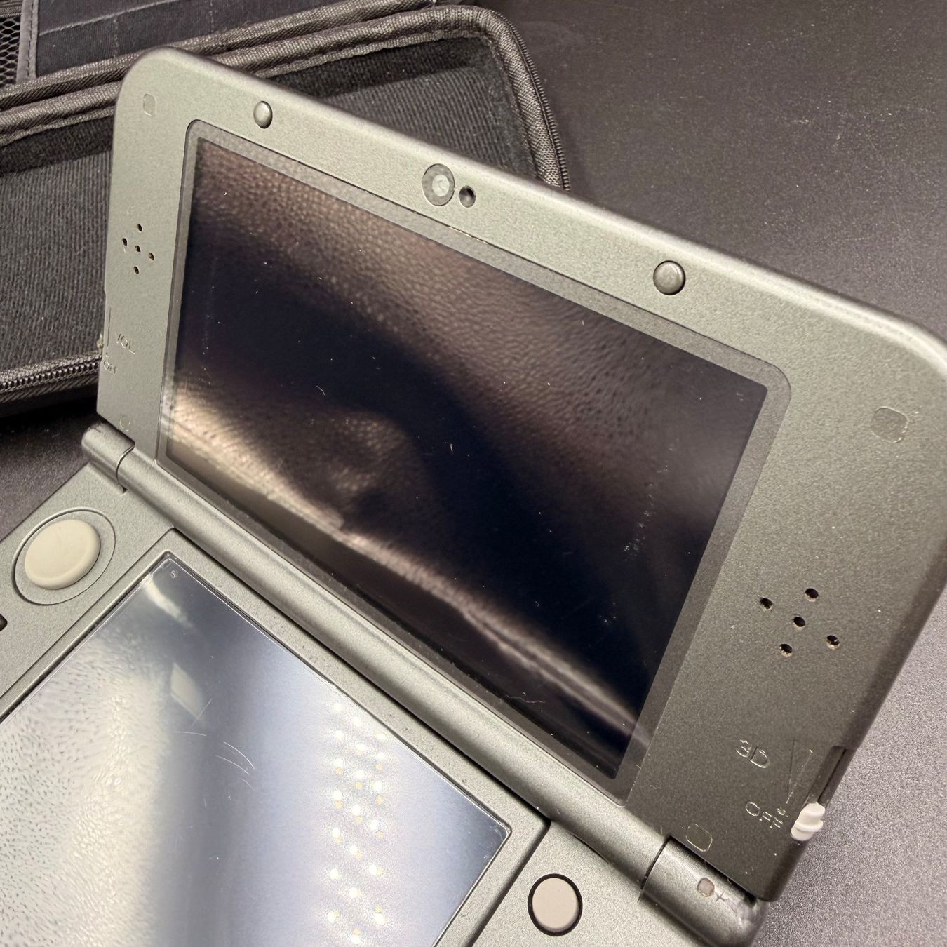 Nintendo Konsolen: Nintendo New 3DS XL Schwarz – Gebraucht aus Düdingen von Nerdworld 3