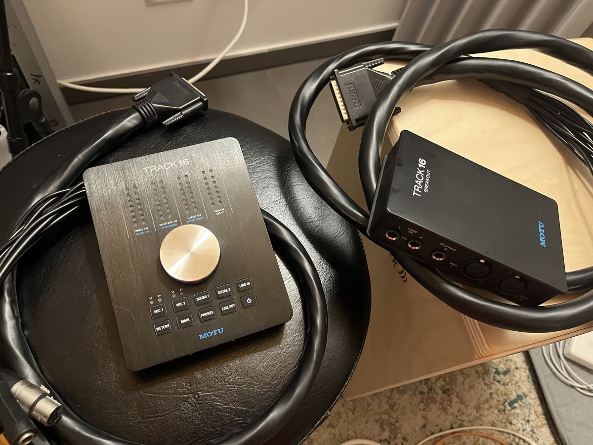 Studioequipment: Motu track 16 Interfaccia audio – Gebraucht aus Lugaggia von sha_qdf8