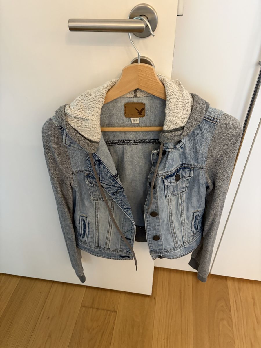 Vestes: Jeansjacke – D'occasion à Zürich par sabri810
