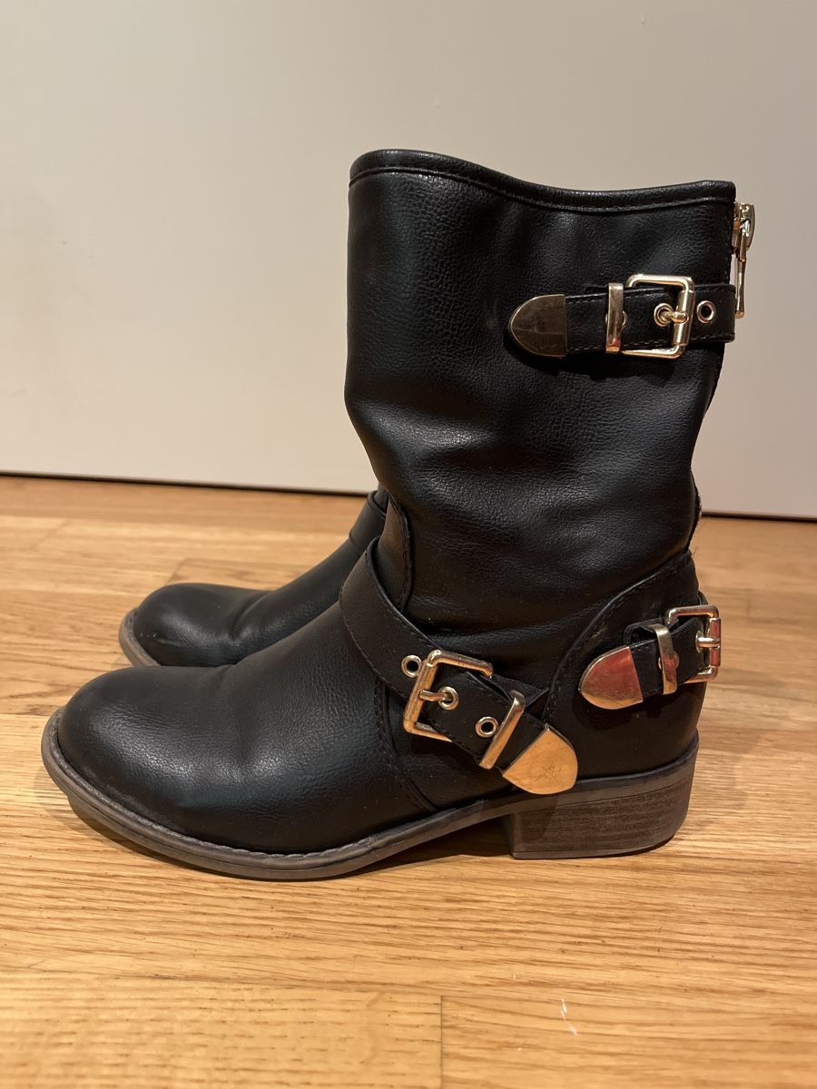 Graceland Scarpe da donna: Schwarze Stiefeletten mit Schnallen – Usato da Dietikon venduto da na_129