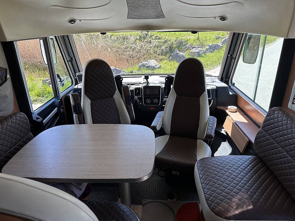 Veicoli da campeggio: À vendre camping car Pilote – Usato da Noville venduto da dodomanu 4