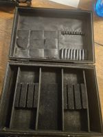 Schwarzer Dartkoffer  L1