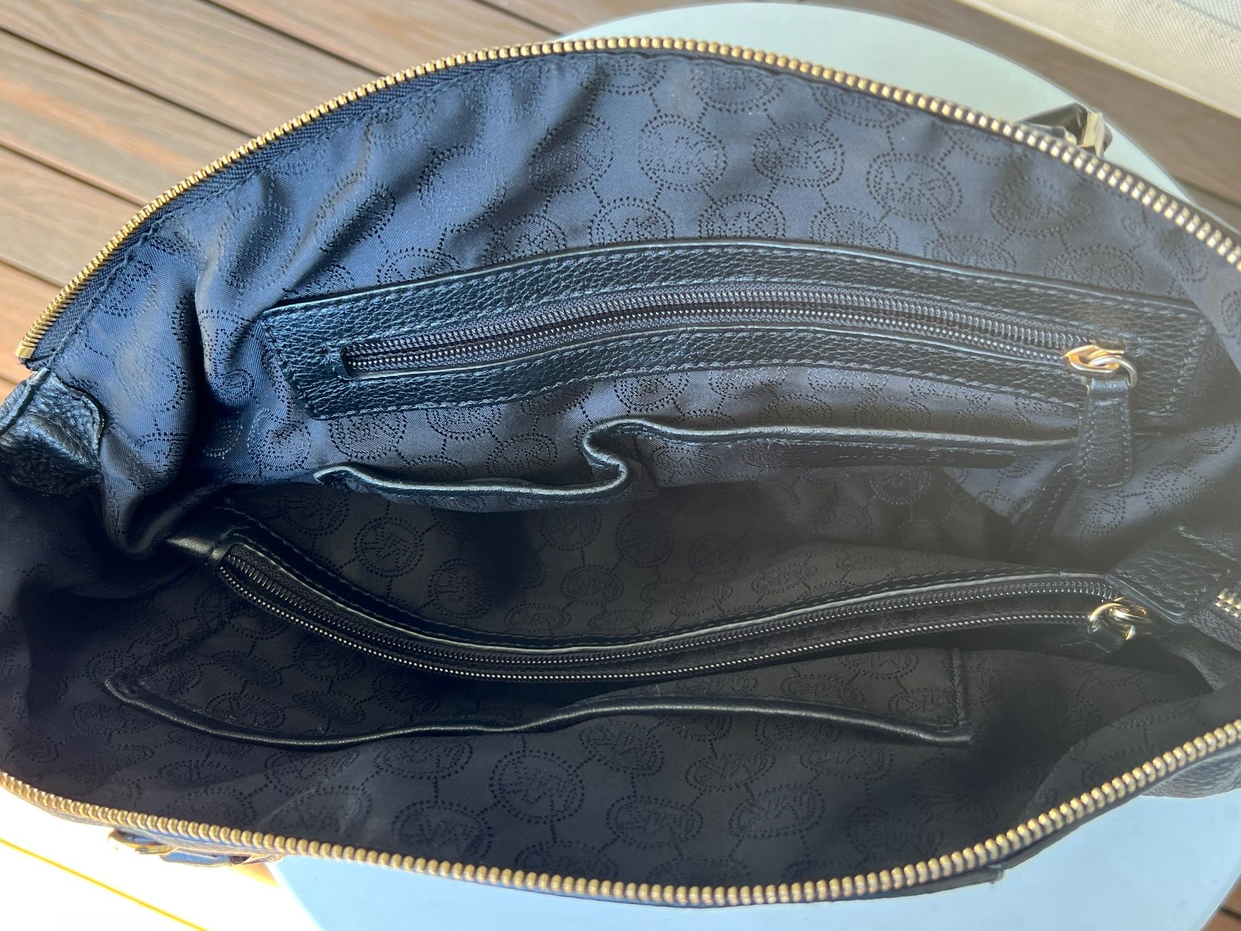 Michael Kors Borse da donna: Michael Kors Leder-Handtasche Schwarz mit Schultergurt – Usato da Zürich venduto da Mariesieger 8