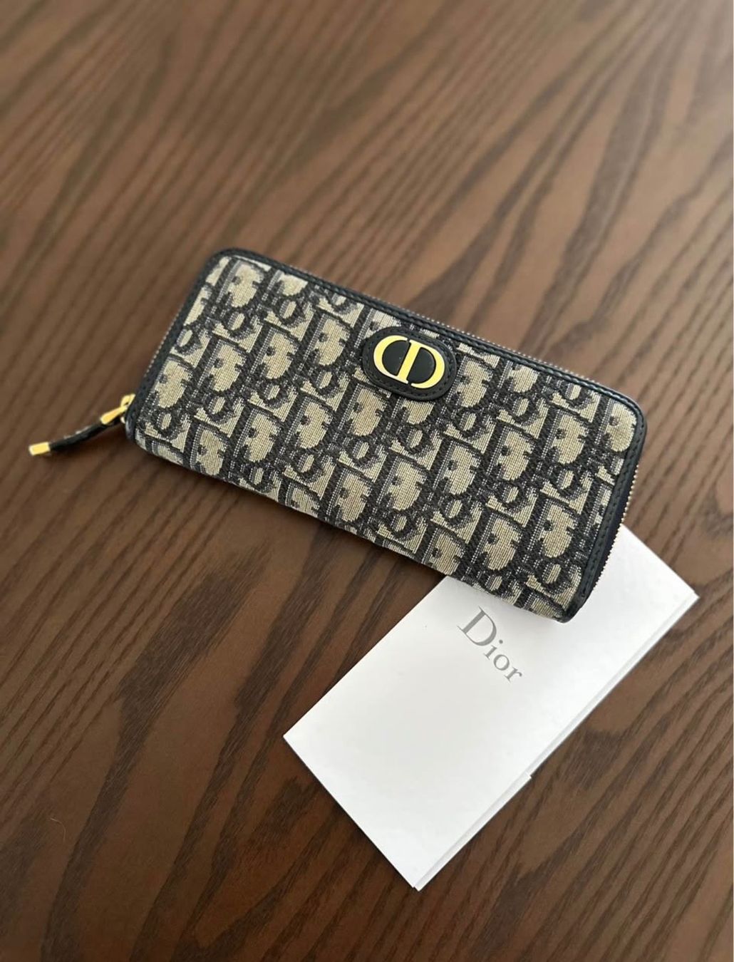 Dior Portamonete: Portefeuille Dior Montaigne – Usato da La Chaux-de-Fonds venduto da rub_sy2r
