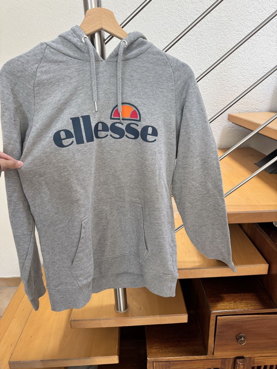 Ellesse Maglioni & Felpe: sweat à capuche Ellesse gris – Usato da Lonay venduto da nei_79jc