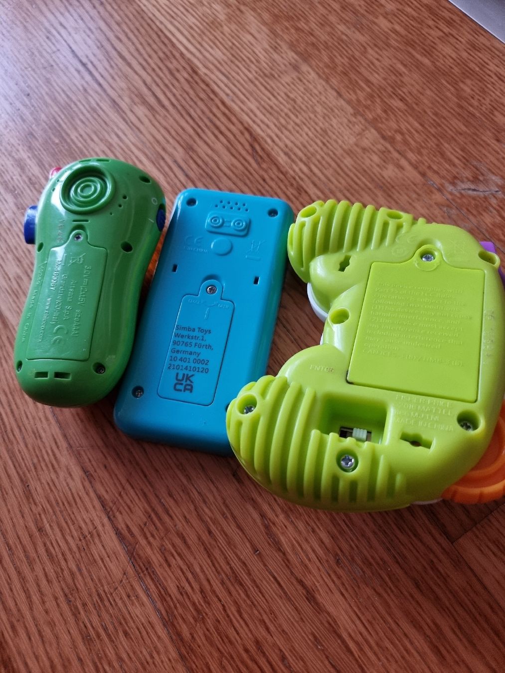 Fisher-Price Giocattoli: Fisher Price & Chicco Spielzeug-Set – Usato da Luzern venduto da Luzern_Energy 3