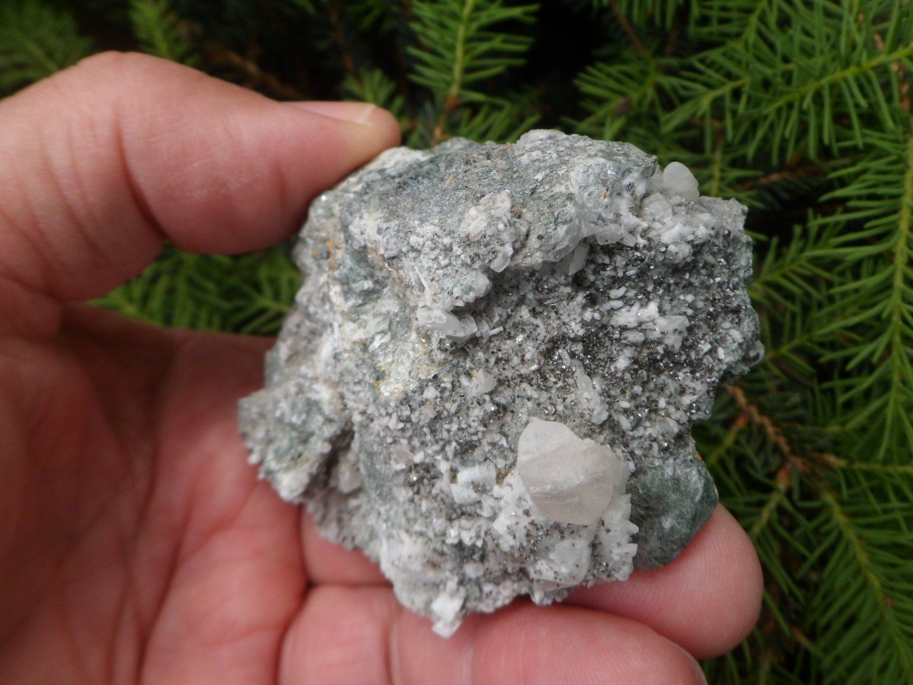 Minerali & Pietre curative: Titanit, Calcit, Adular, Pyrit. Schweiz – Usato da Affoltern am Albis venduto da Fossil60