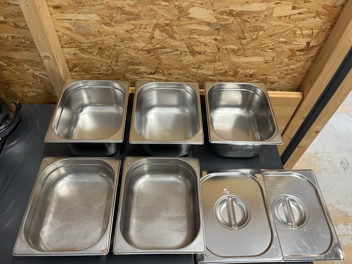 Blanco Elettrodomestici da cucina: 5 x 1/2 Gastronorm Behälter BLANCO inkl.2 Deckel  – Usato da Dittingen venduto da Cervolino77 1