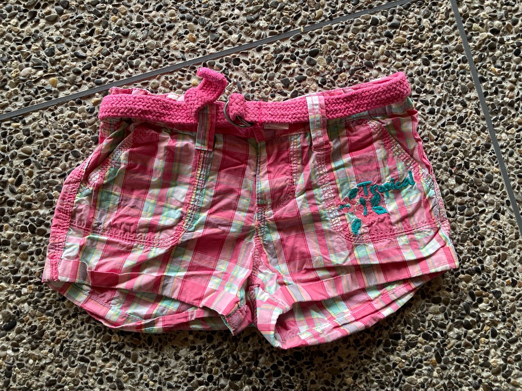 Pantaloni: Kurze Hose, Shorts Gr. 128 – Usato da Aetingen venduto da Nadinsky