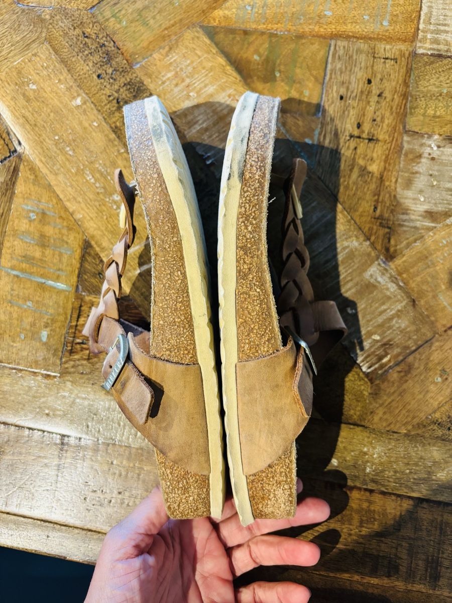 Birkenstock Herrenschuhe: Birkenstock Gizeh Cognac, 39  – Gebraucht aus La Tour-de-Peilz von sarahg80 5