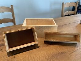 Boites en bois de diverses dimensions et quantité disponible