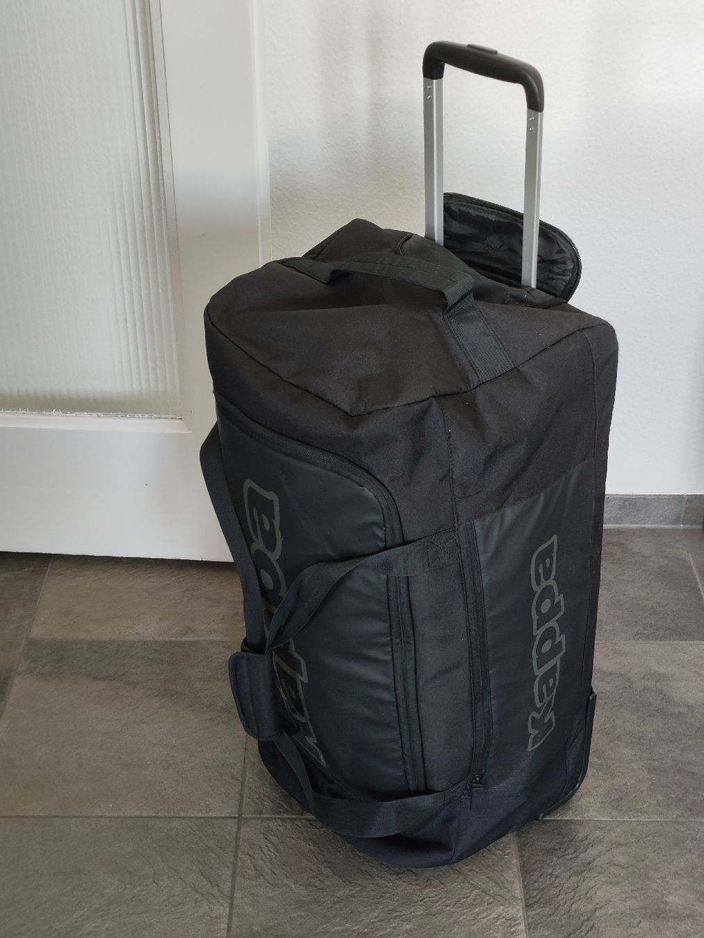 Kappa Sacs: Kappa Reisetasche mit Rollen – D'occasion à Bern par Rexu