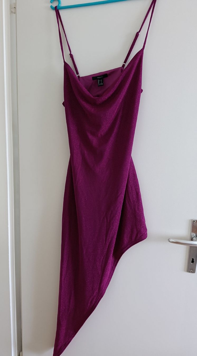 Vestiti: Kleid Gr. L FOREVER 21 – Usato da Bellach venduto da TORA4