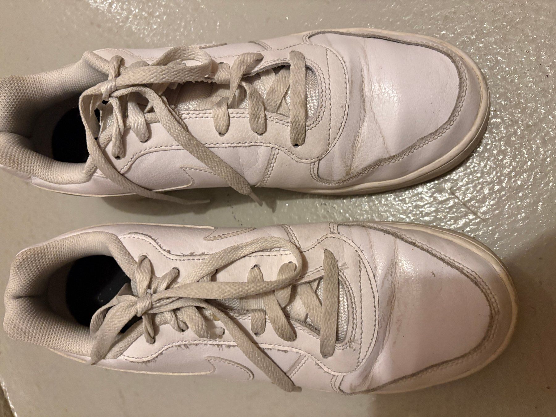 Nike Chaussures hommes: Nike Sneakers Weiss – D'occasion à Gravesano par ric_dime 1