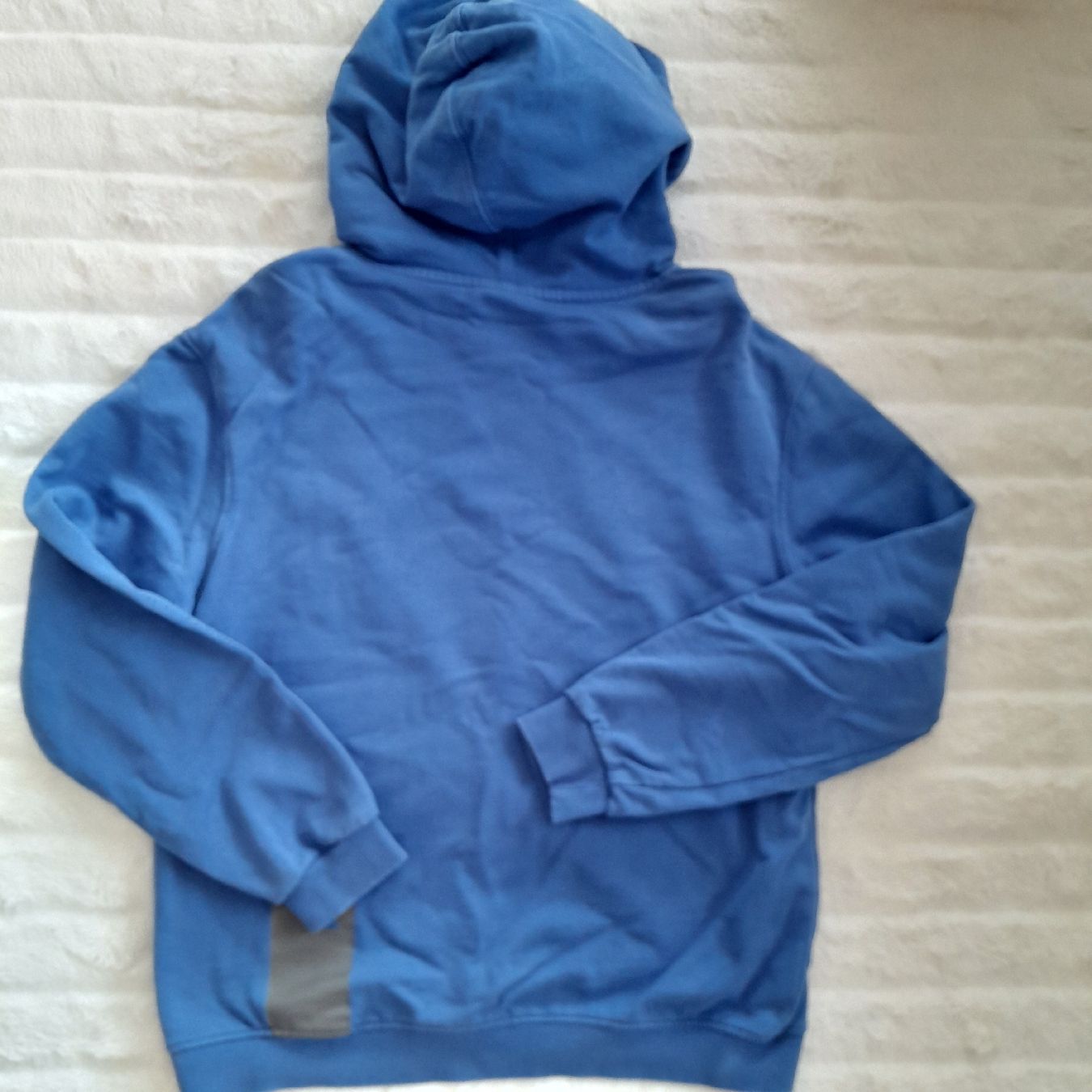 Maglioni & Felpe: Sweat à capuche Diadora bleu, taille XS - – Usato da Renens VD venduto da ser_j2fn 4