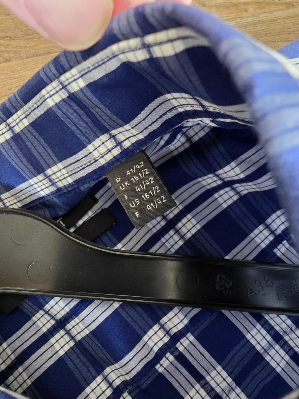 Esprit Hemden: Herren Kurzarmhemd Esprit Karomuster Blau Grösse L – Gebraucht aus Muhen von der_vpb8 2