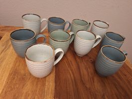 10 Tassen beige/blau/mint