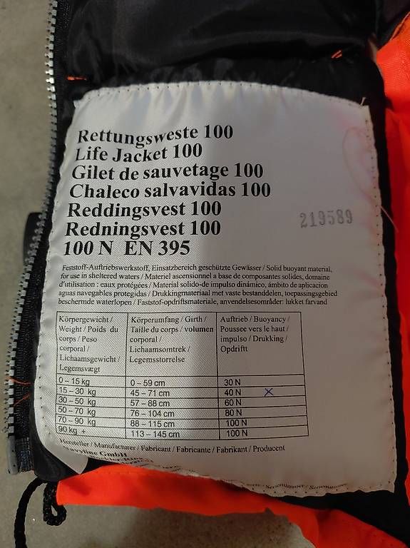 Giubbotti di salvataggio: Schwimmweste Kinder 15-30kg – Usato da Safenwil venduto da RockyFlocky 3