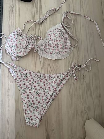 3er Set Bikinis / Grösse 38/40