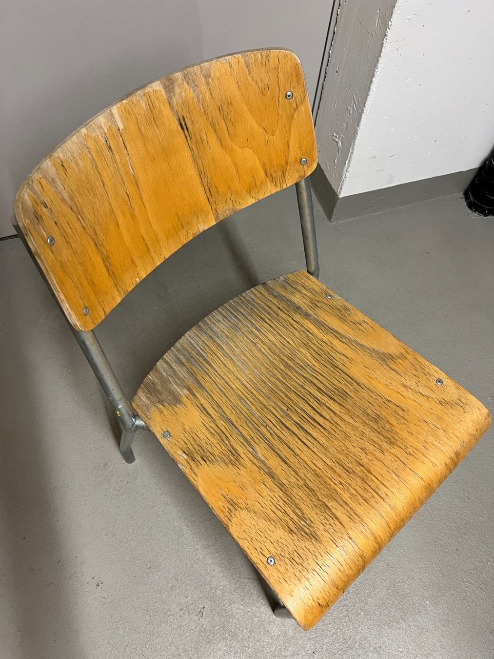 Sedie: 4 Stapelstühle "Vintage" – Usato da Zürich venduto da Jari2 7